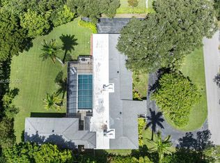 6220 SW 123rd Ter, Pinecrest, FL 33156