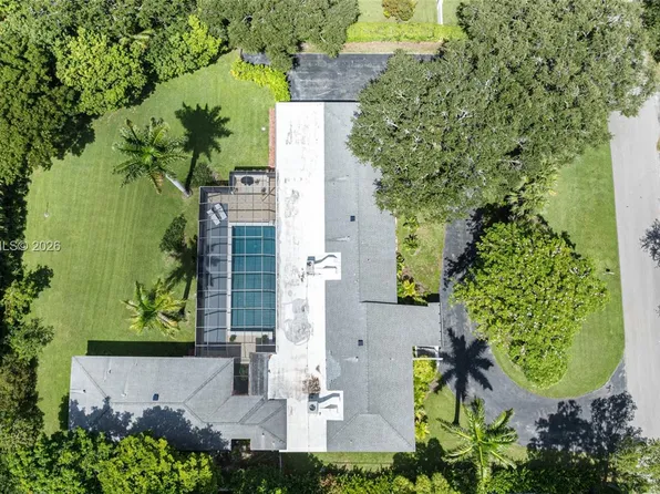 6220 SW 123rd Ter, Pinecrest, FL 33156