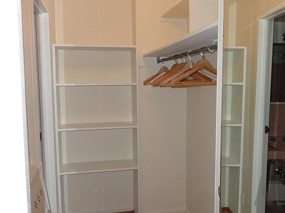 4th image of 4201 Cathedral Ave NW APT 211W