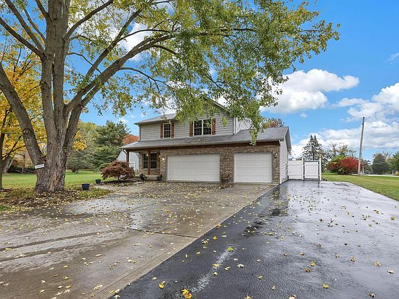 5th image of 2460 Cherokee Dr