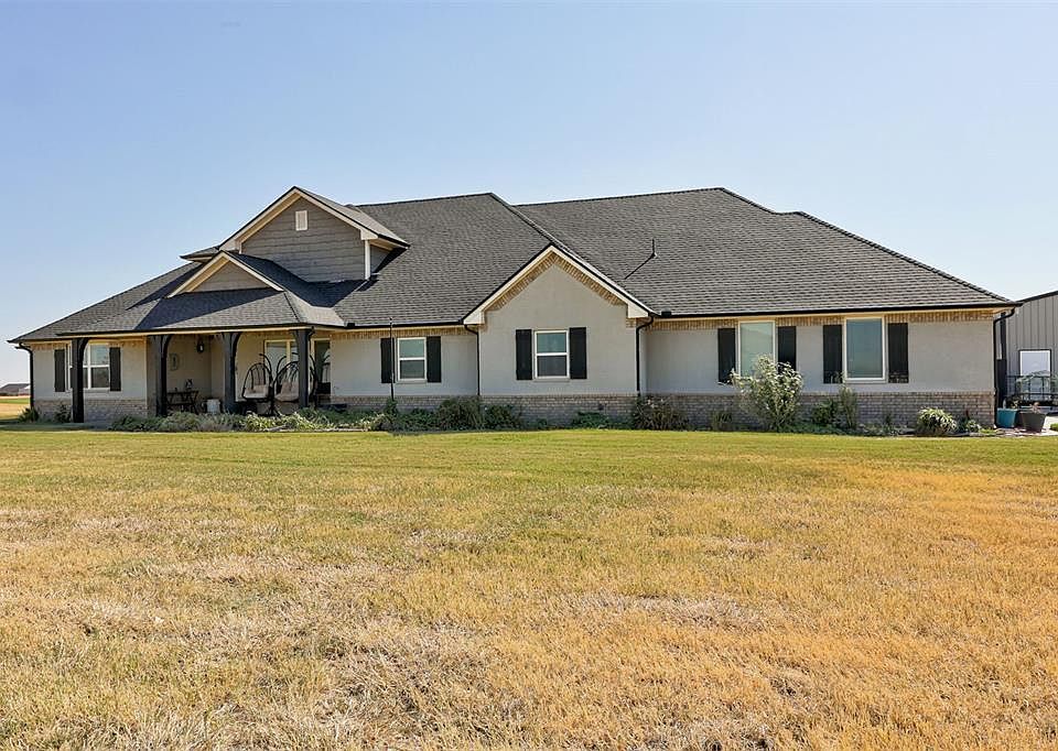 1st image of 7058 Ranch Dr NE
