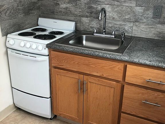 4th image of 1010 Villa Ave #64