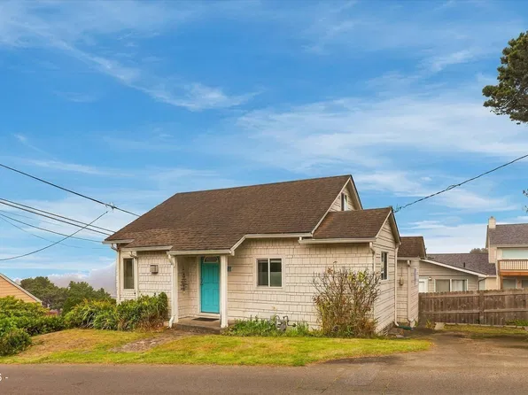 704 SW Fleet Ave, Lincoln City, OR 97367