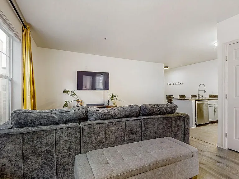 1623 Saint Paul St #310 — Photo 8