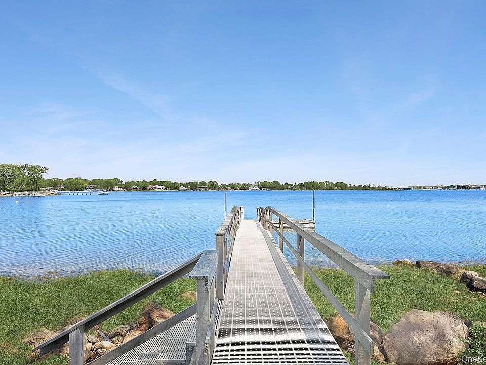 1st image of 20 Whalers Walk
