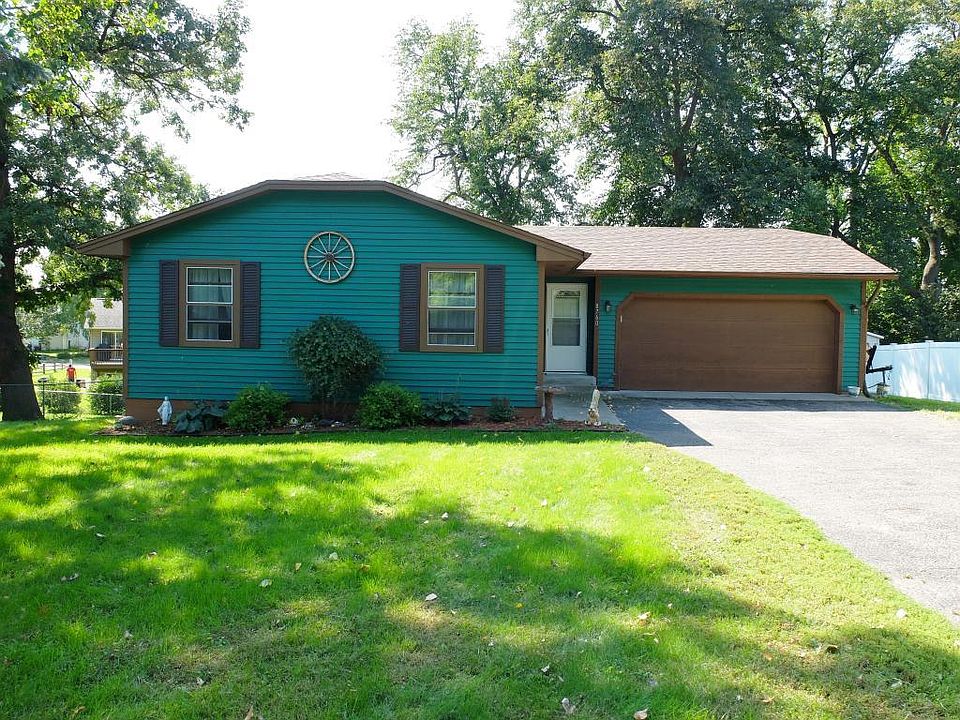 1st image of 8760 Woodlawn Dr