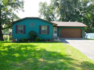 8760 Woodlawn Dr, Rockford, MN 55373