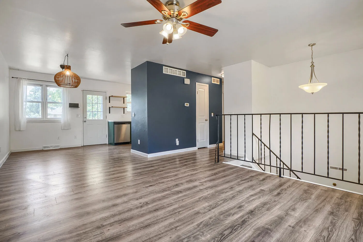 3 bed, 1638 sqft, $2,600 — Photo 3