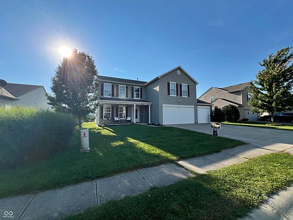 2nd image of 1228 Maple Trace Way