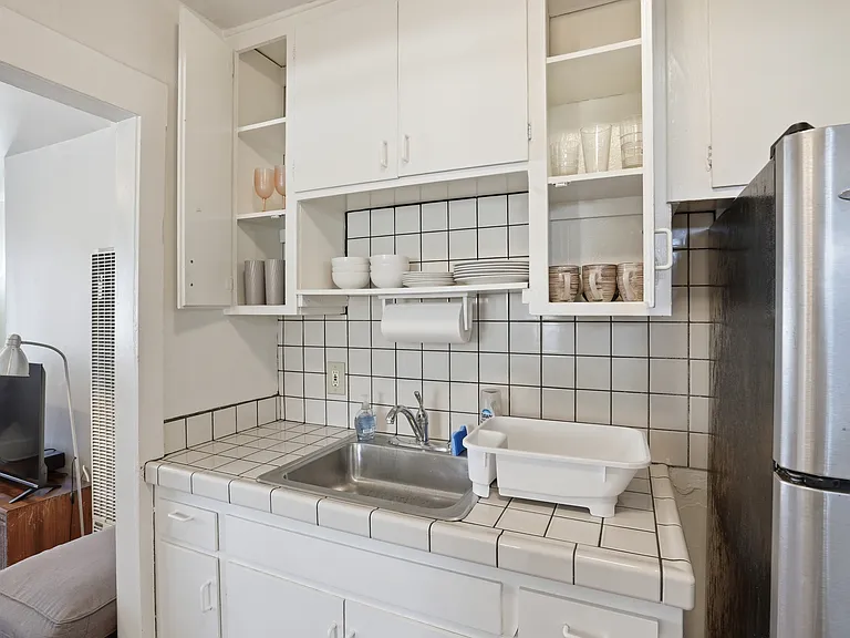 2043 C St #2043 — Photo 6