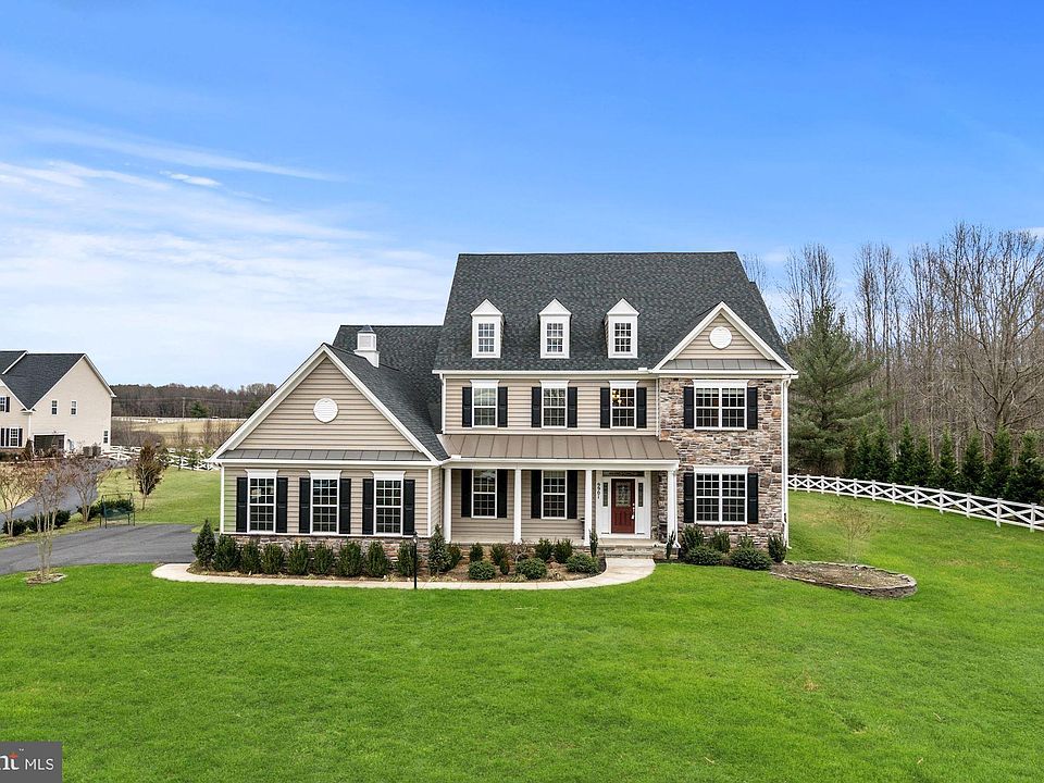 1st image of 9901 Agnes Ln