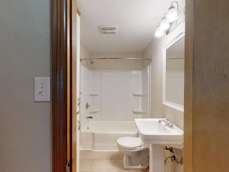 2635 Hunt St — Photo 11