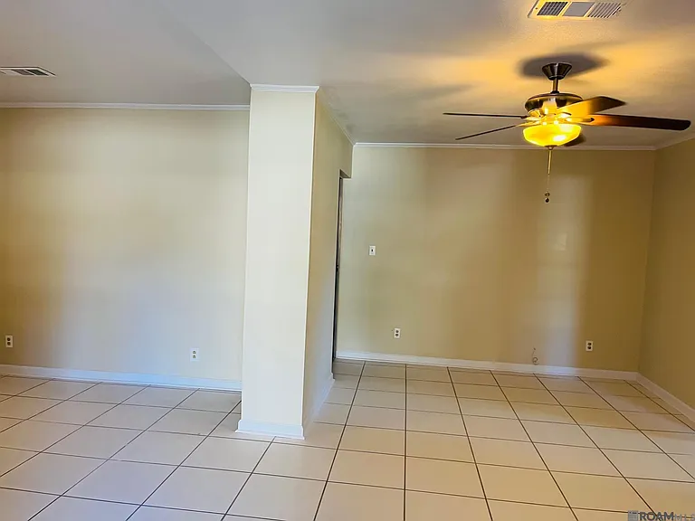 308 Alexander Dr — Photo 3
