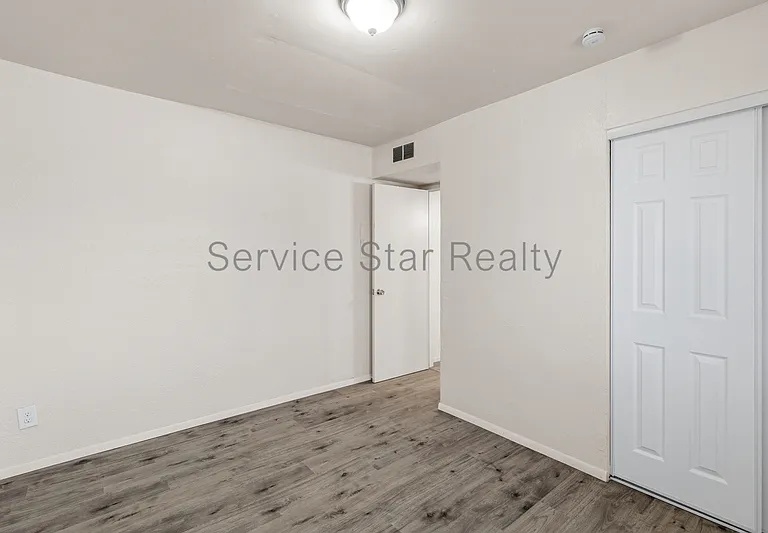 2222 E Pueblo Ave #2 — Photo 10