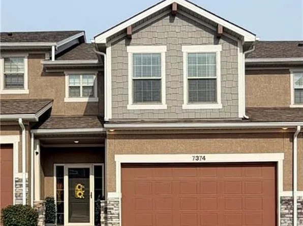 7374 Griffey St, Parkville, MO 64152