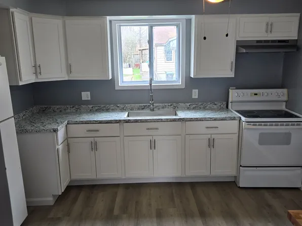 18 Pyle Ct #18, Tonawanda, NY 14150