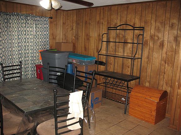 3rd image of 108 Mary Ann St