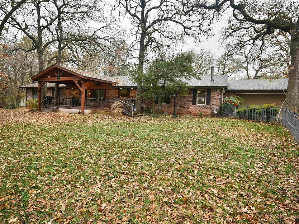 1st image of 520 Walnut Hill Dr