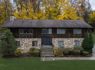 116 Hillcrest Park Road, Greenwich, CT 06807