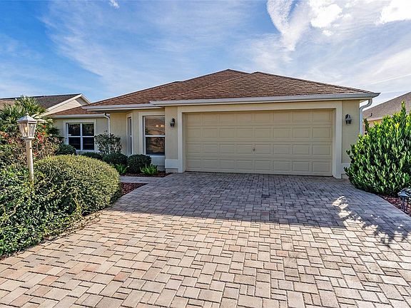 3rd image of 428 Ainsworth Cir #135
