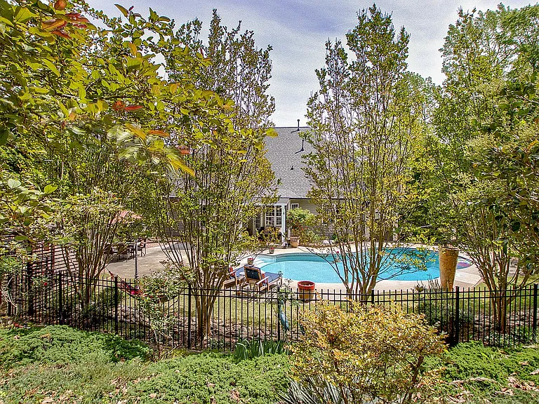 374 Persimmon Dr — Photo 70