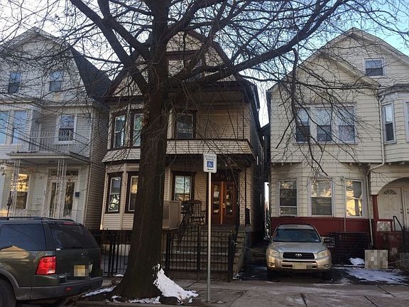 2nd image of 296 Clifton Ave