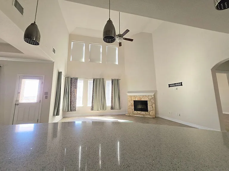 3367 Vineyard Trl — Photo 3