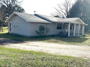 3575 Smith County Rd #110, Magee, MS 39111