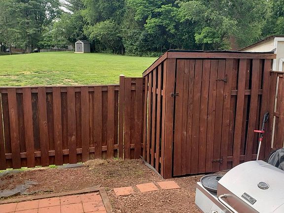 4th image of 5534 Bridgewood Dr