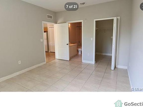4th image of 2903 SE 17th Ave Unit 207