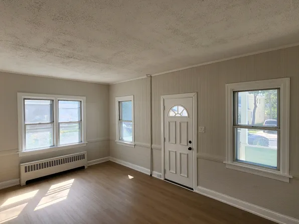 18 N 3rd St, Pleasantville, NJ 08232