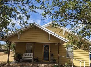 919 16th St #A-B, Ralls, TX 79357