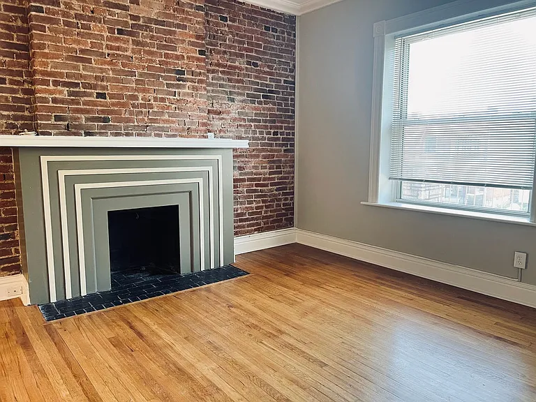 5783 McPherson Ave. — Photo 32