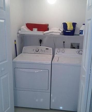 5th image of 18422 NE 27th Ct