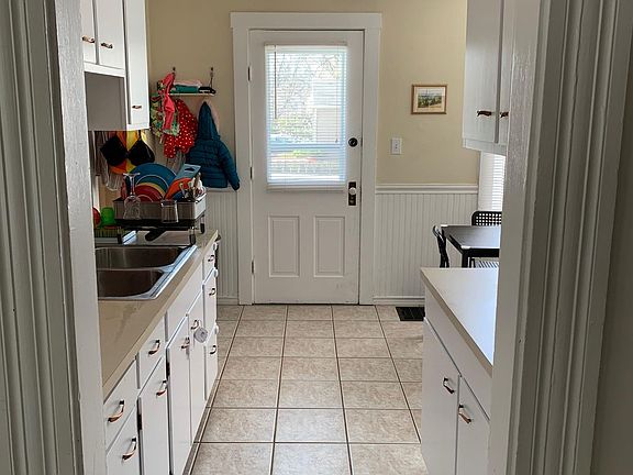 3rd image of 23 S Knox St