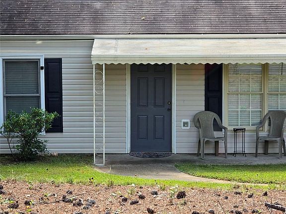 2nd image of 375 Old Brock Rd