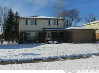 4315 Willow Creek Dr, Troy, MI 48085