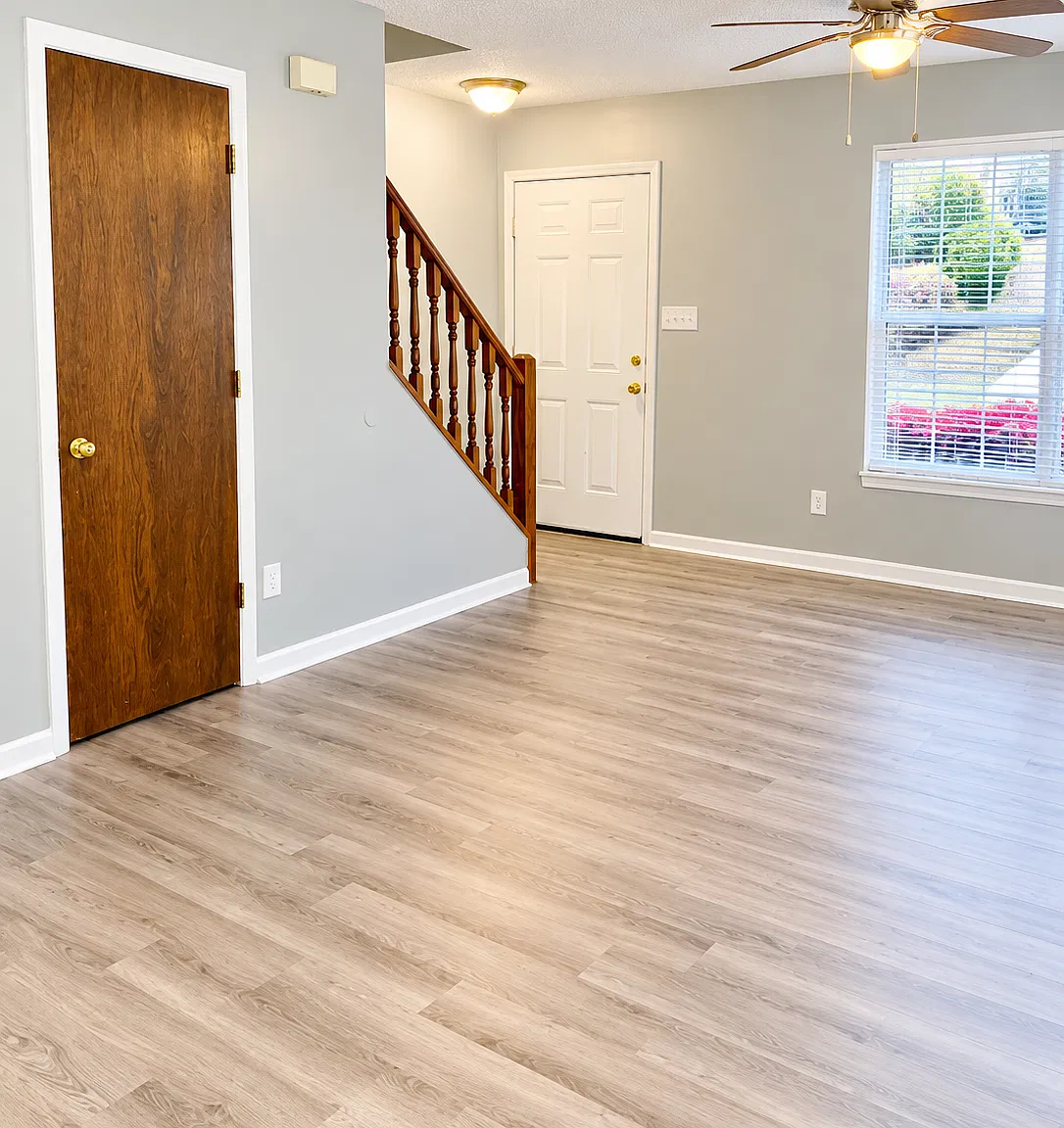 2 bed, 1.5 bath, 950 sqft, $1,100 — Photo 2
