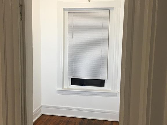 5th image of 3105 Ellwood Ave #2