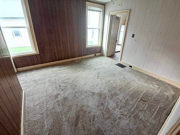 5th image of 21 E Church St #1