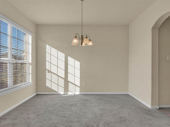 5th image of 6105 Hickory Hollow Dr