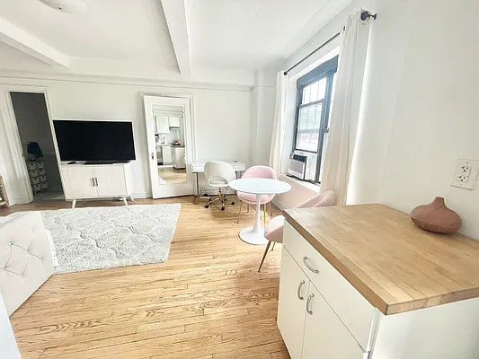 Rented by EXP Realty NYC | media 15
