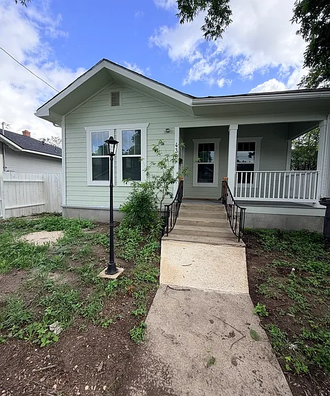 439 Dunning Ave — Photo 1