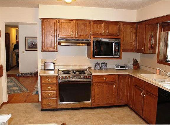 4th image of 109 E 135th Street
