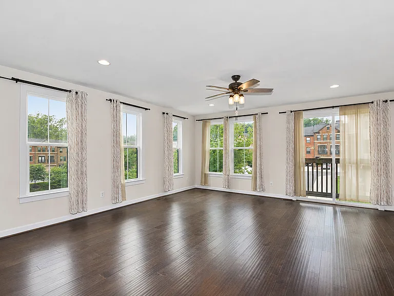 3171 Virginia Bluebell Ct — Photo 10