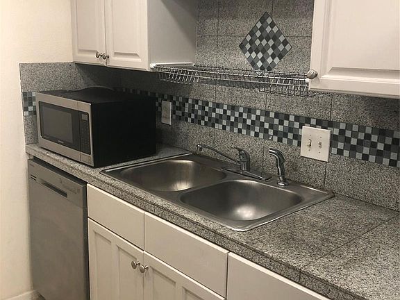 5th image of 9531 Pagewood Ln