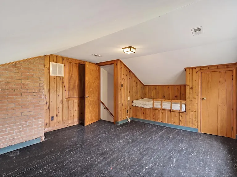 110 Marvin Dr — Photo 14