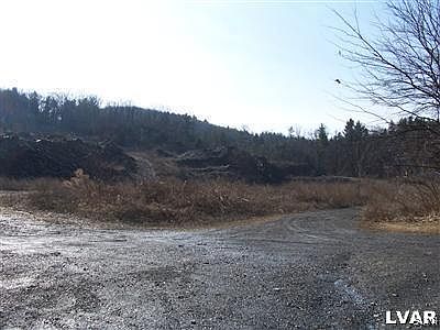 4th image of Blakeslee Blvd W