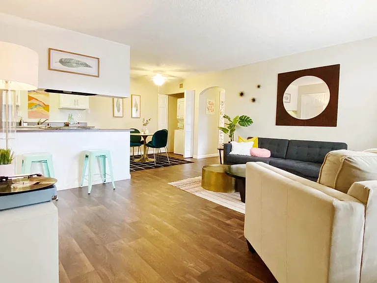 Waterleaf Apartment Homes — Photo 26