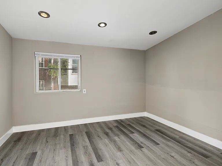 3209 Winter St — Photo 14
